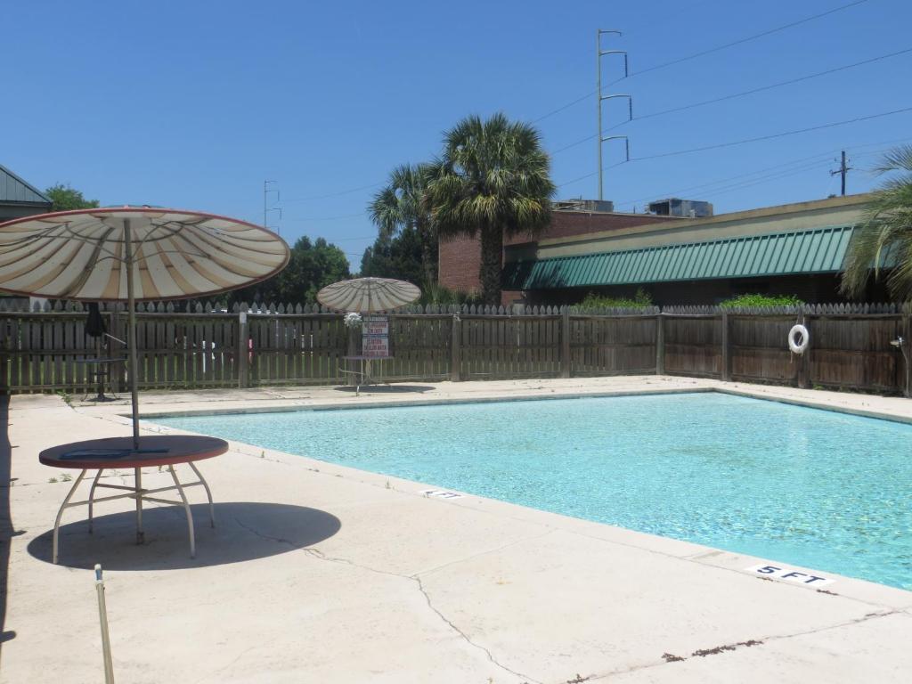 Columbus Inn Fort Benning Екстериор снимка